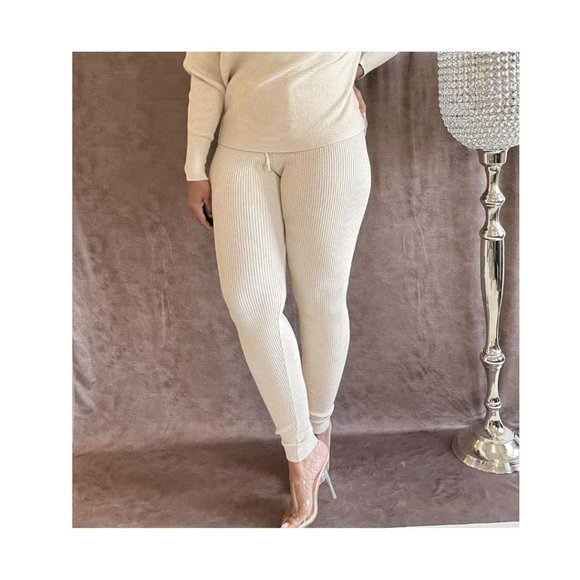 (NWT) - Two-Piece Knit Leggings Set (Cream) - Picture 4 of 5